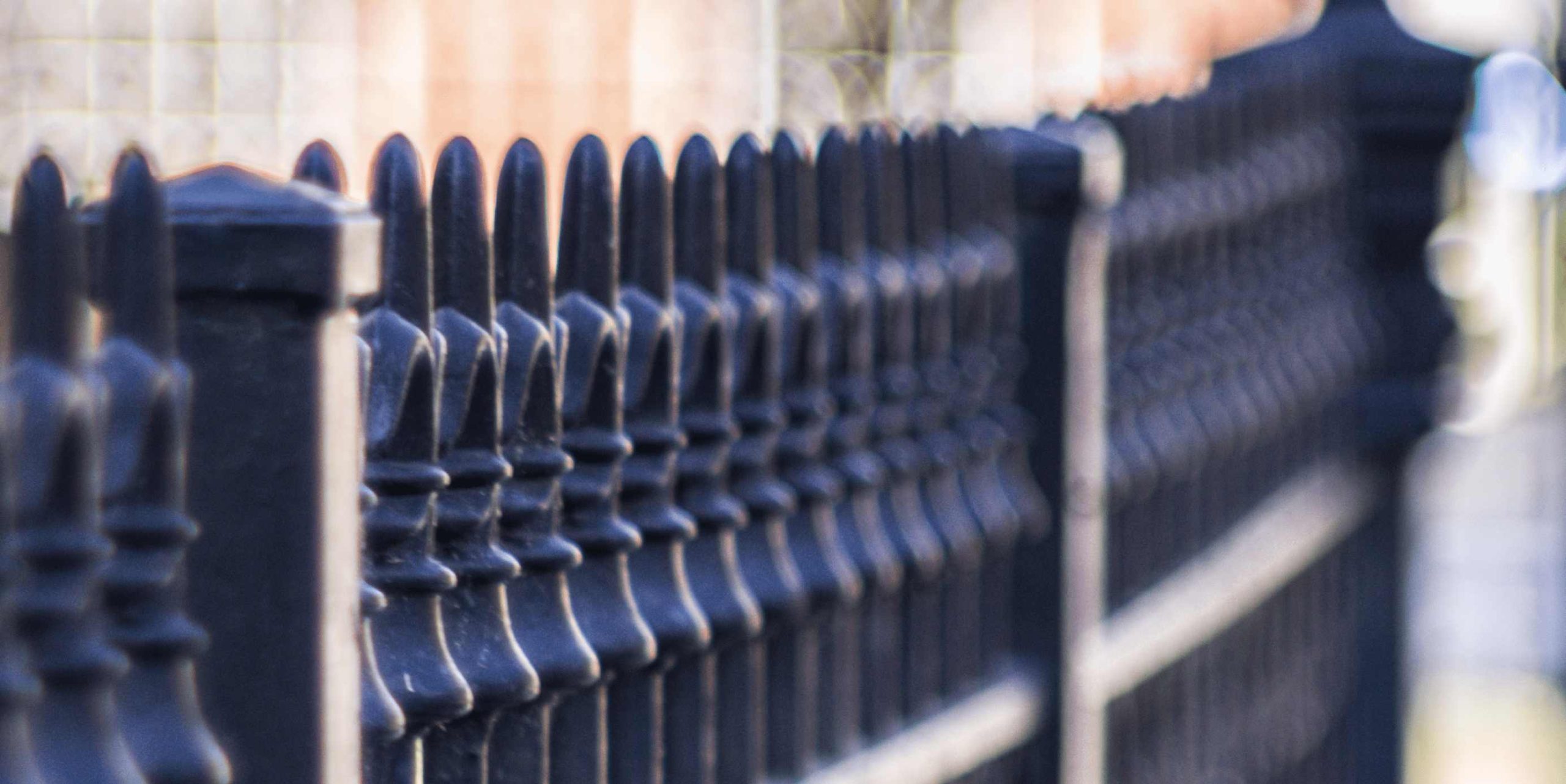 How Much Does a Privacy Fence Cost? R&M Fence